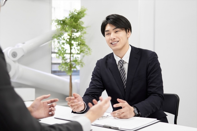 金融機関担当者への説明イメージ画像
